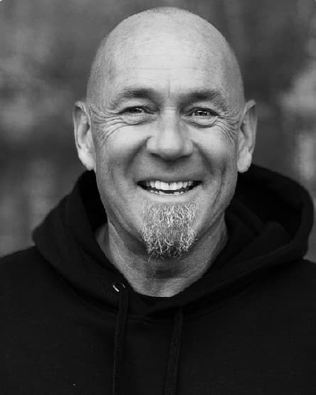 Marcel Kuhn, Gründer, lächelnd im Porträt